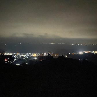 展望台到着❗️
夜景、久しぶりに見たなぁ✨

…この後ずっとガスガスでした😶‍🌫️