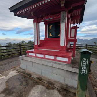 サブピークには足利富士浅間神社があります。

YAMAPではこちらが浅間山。