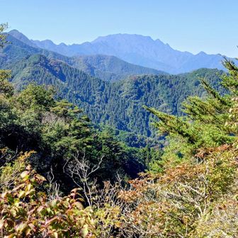 先ほどまで居た両神山がよく見える!