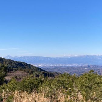 登山口すぐ下からの眺め