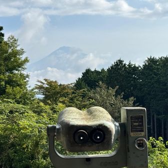 前回もこの望遠鏡から富士山確認。やっぱりいいね。