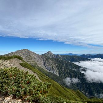 ここで北岳も見納め