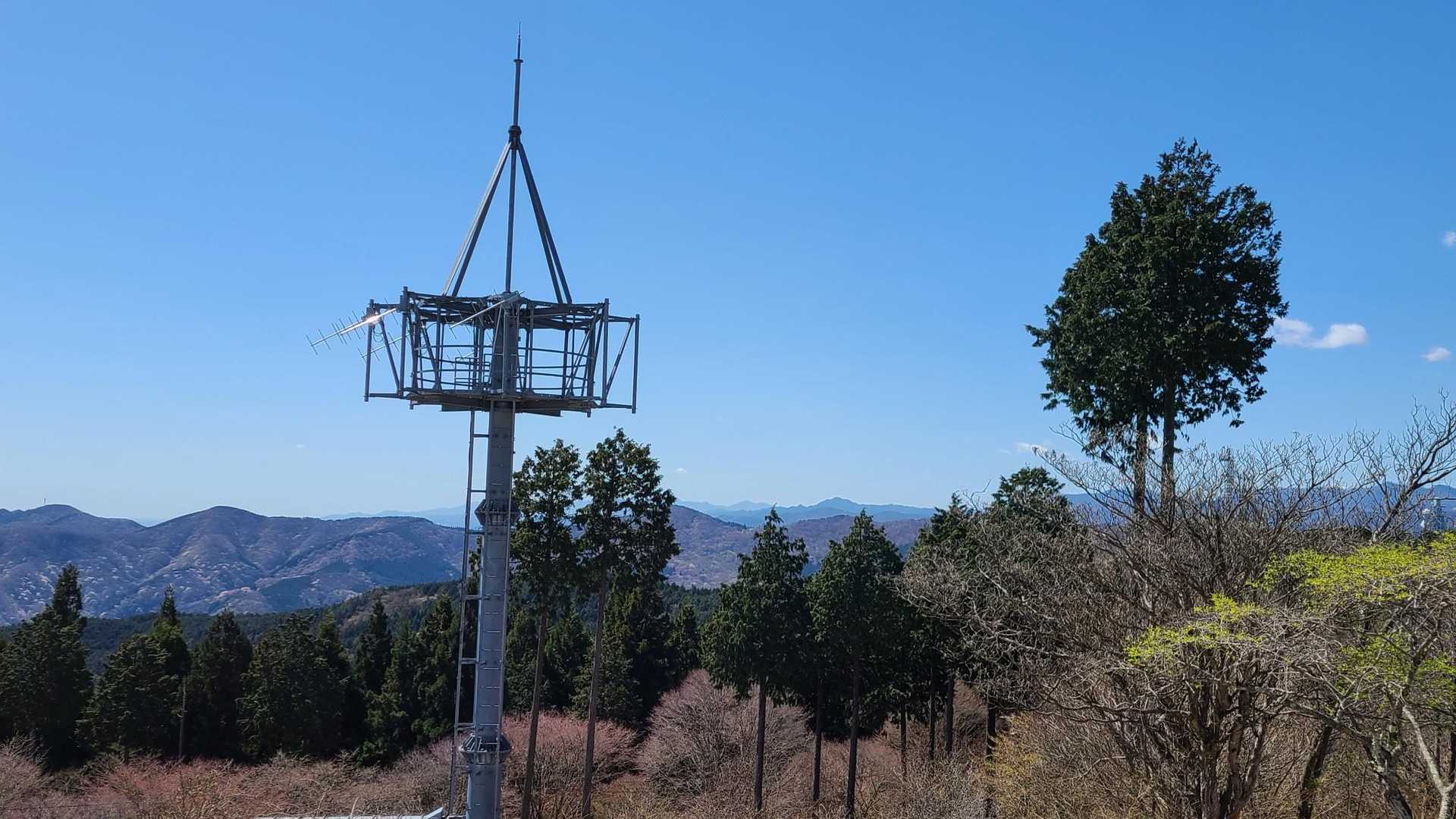 こちらは大岳山、丹沢方面