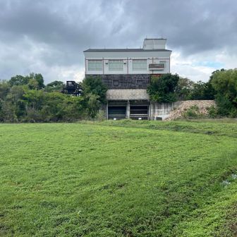 夏の終わり〜秋口は、雷鳥も岩も鳥も比較的オフな時期だからゆっくり過ごしてる。今朝はYAMAPのフォトコンに向けてレタッチの研究した😀