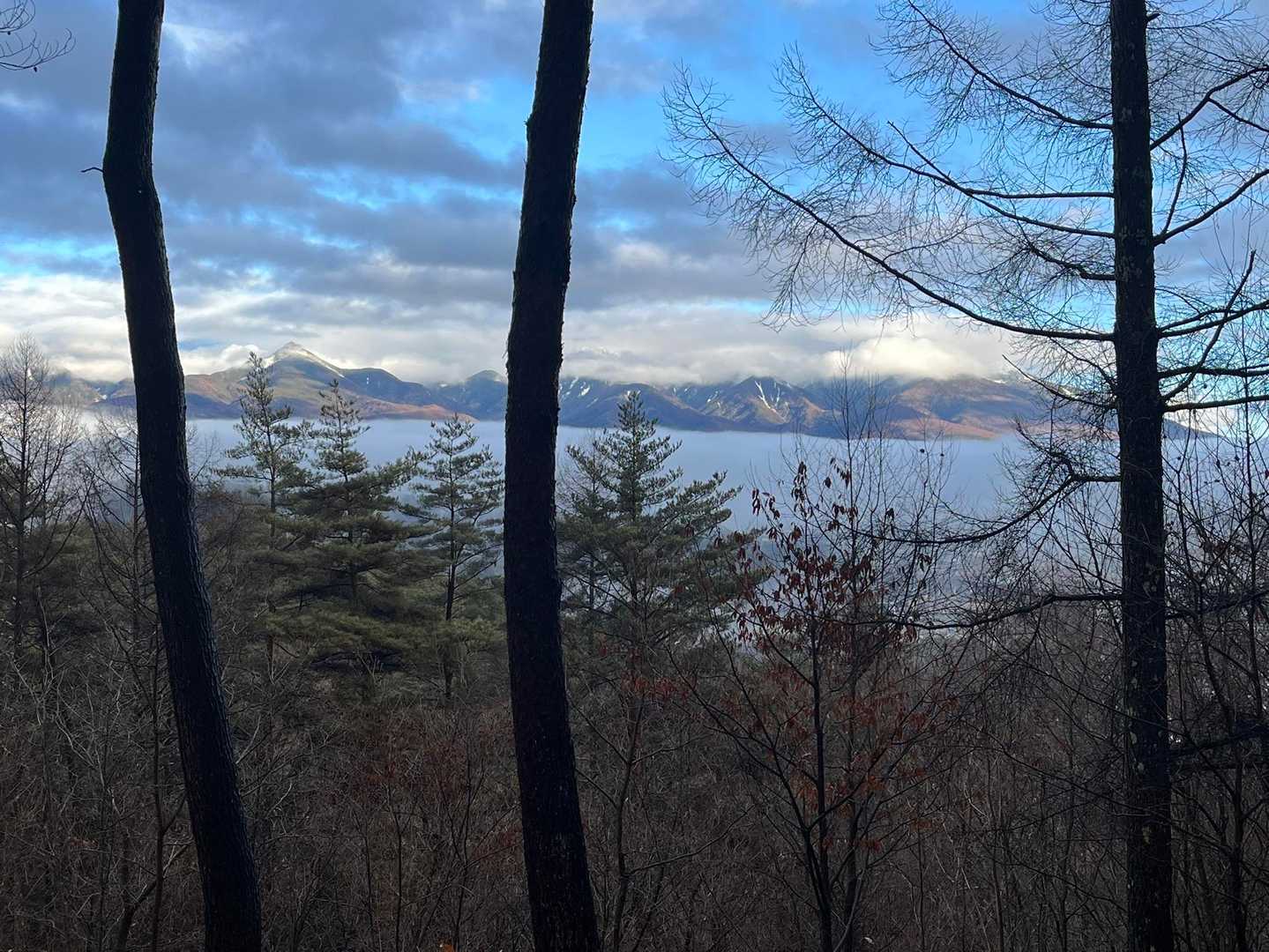 八ヶ岳雲が取れ始めた