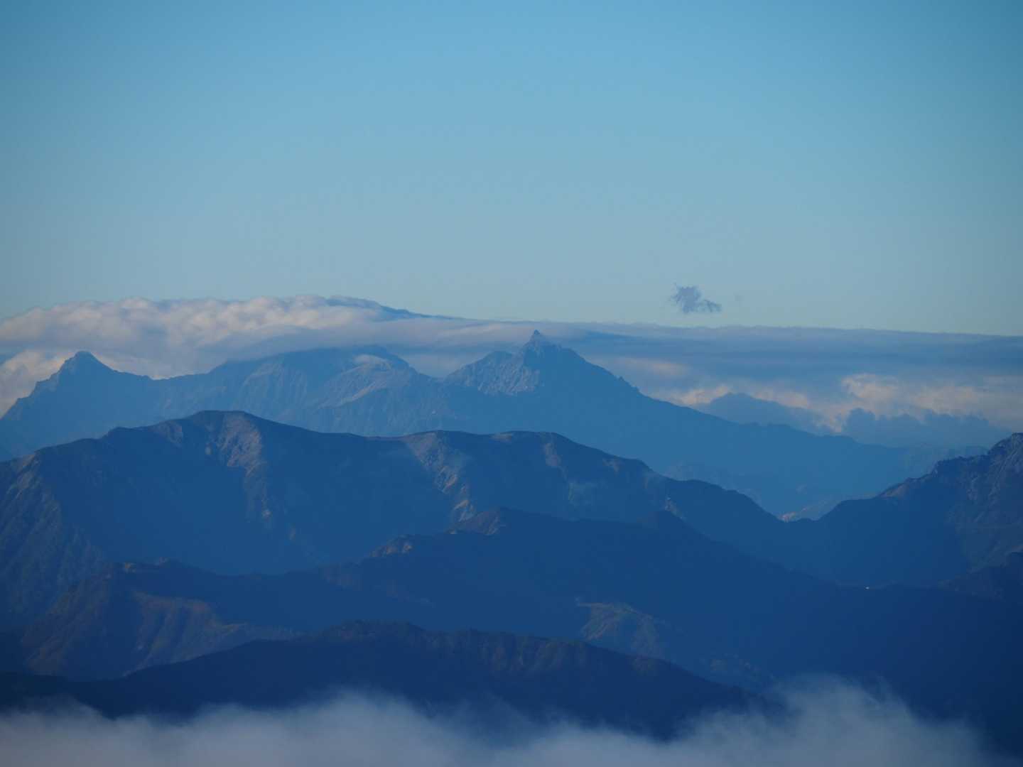 奥には槍ヶ岳⛰️