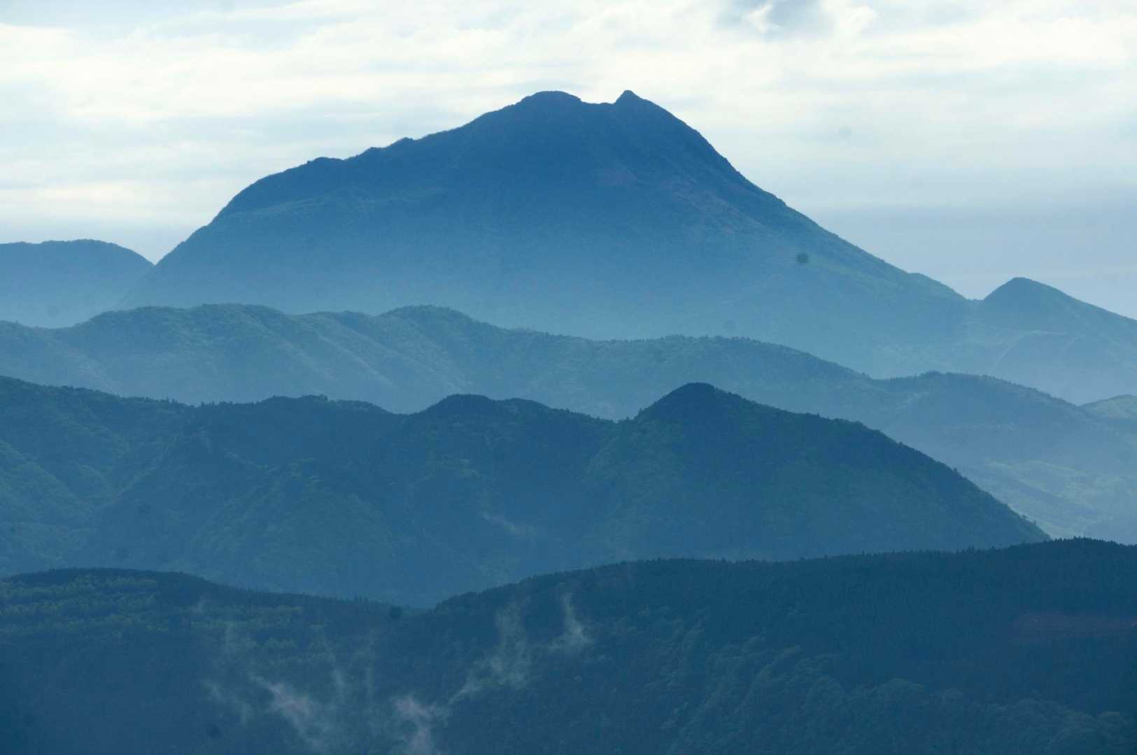 由布岳がドーンっと