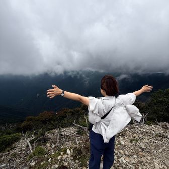 風が下から上がってきて涼しく気持ち良き