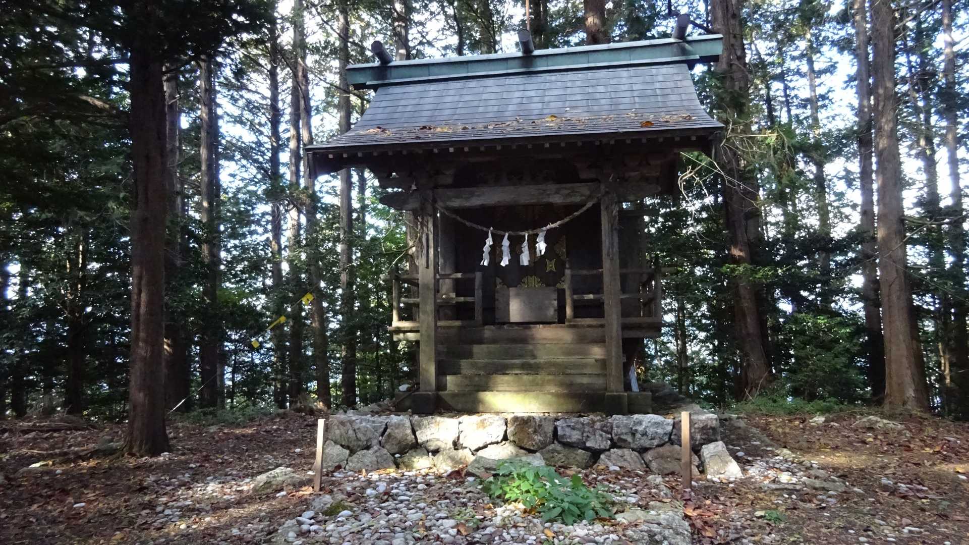 .権現山お社........🙏