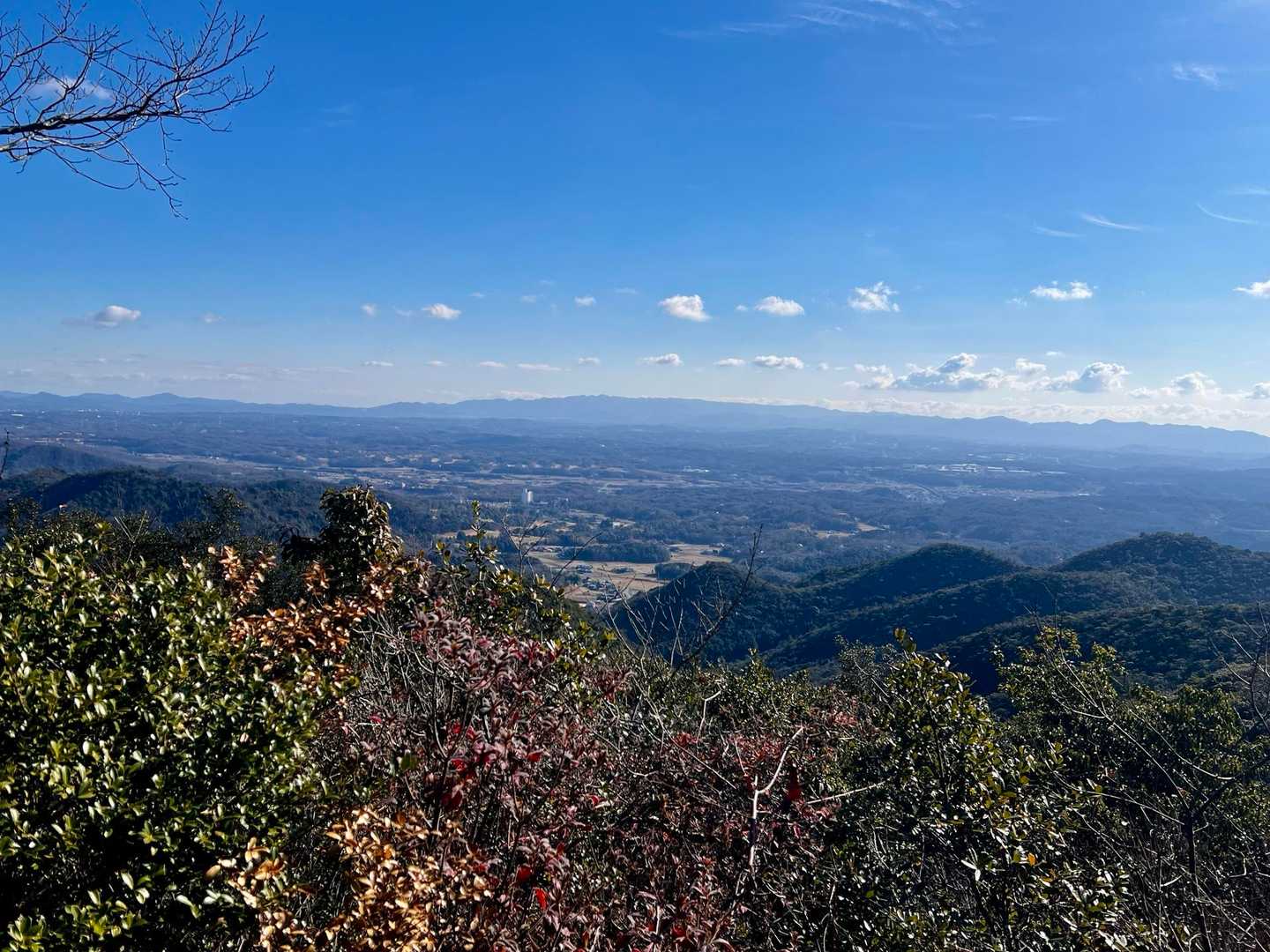 下山前に南の景色を再確認。今日はいい天気だ。