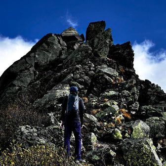 目の前のこの岩たち、さて、どう登る？