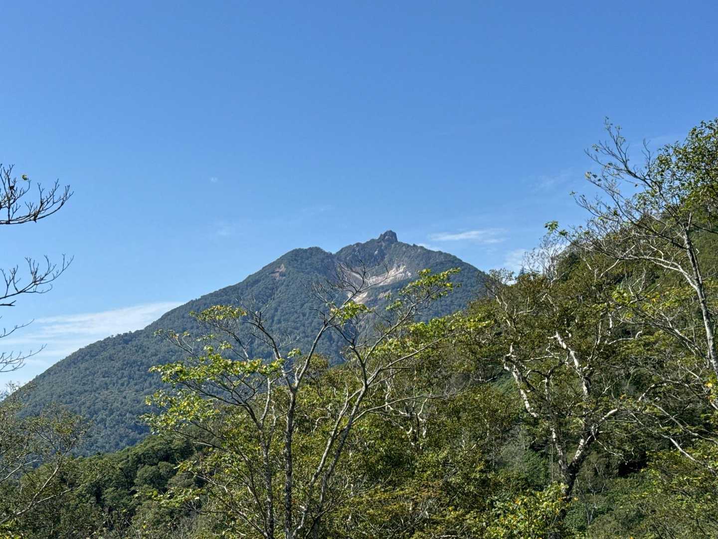恵庭岳、尖ってますねー😖