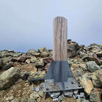 悪沢岳山頂～！
これで日本百名山完登です🎖️