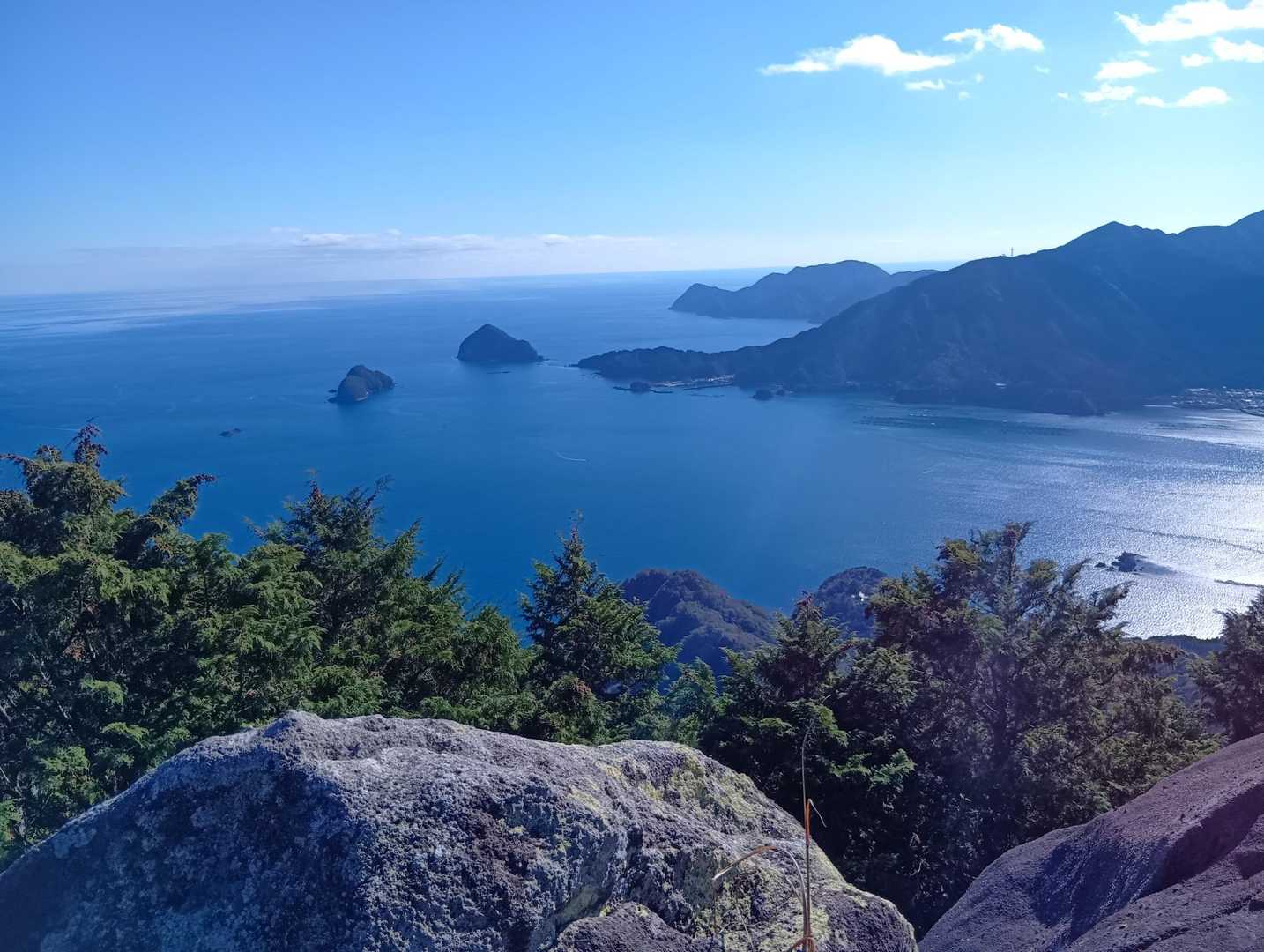 おちょぼ岩前から