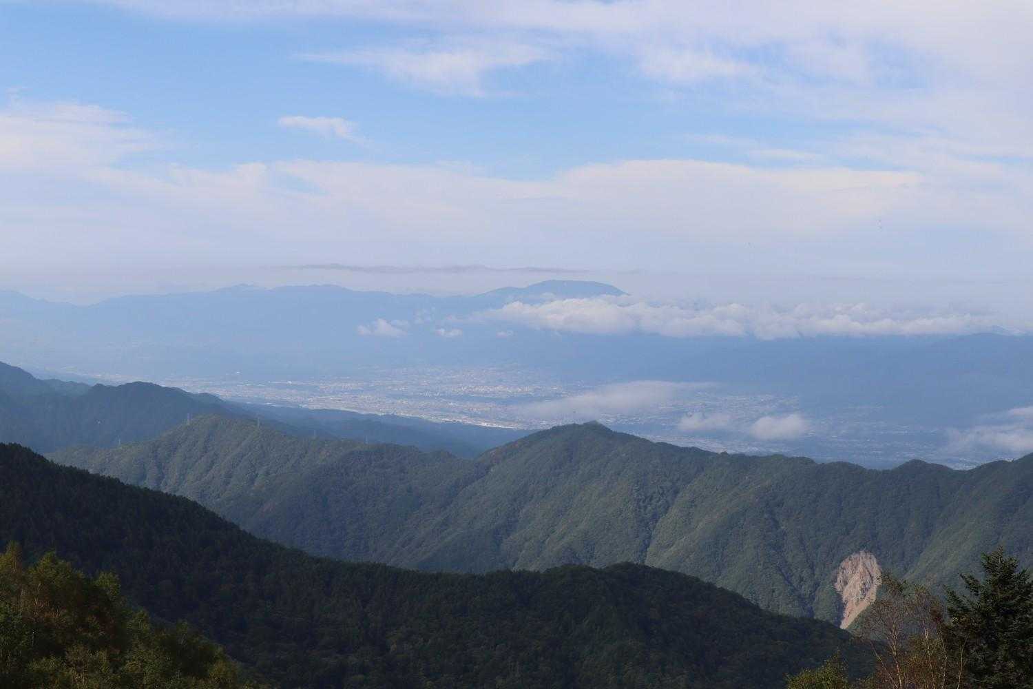遠くに恵那山⛰️