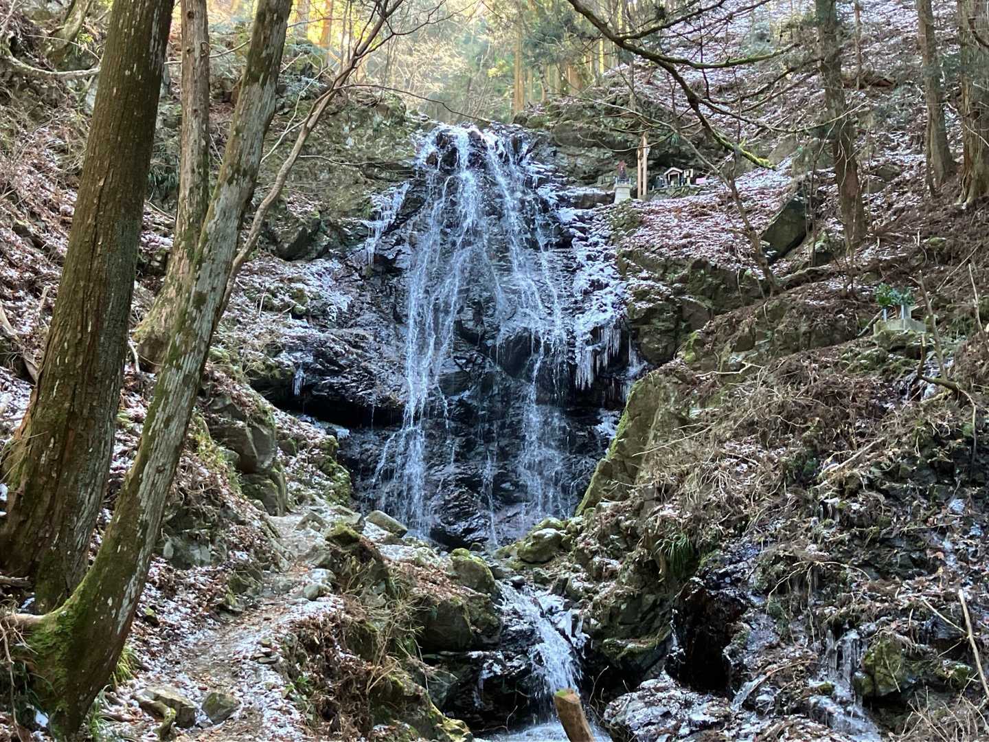 三峰山登山ルート分岐登山口-三畝峠-三峰山-八丁平 周回コースの写真