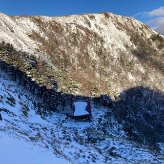 避難小屋見えた！ありがとう！