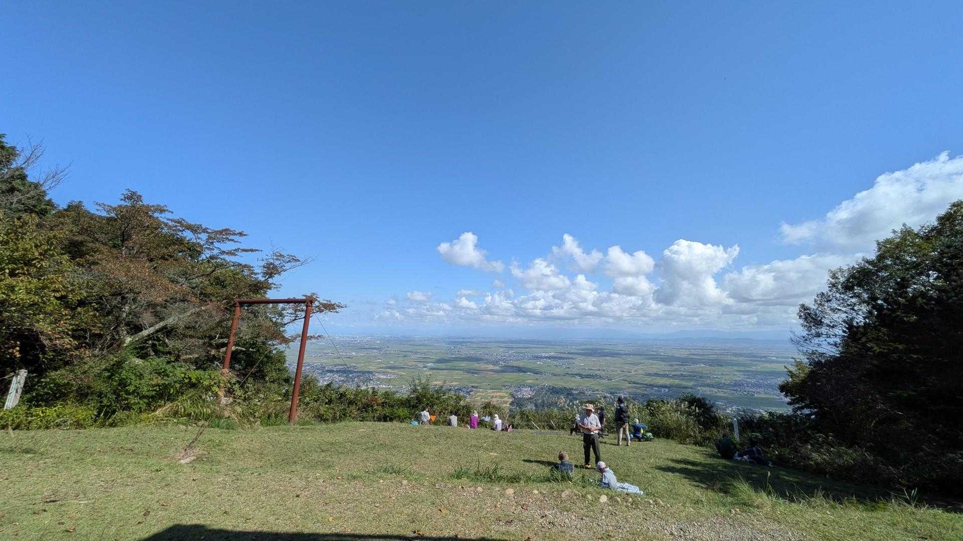 しかし！
この青空！
朝早くに来てばかりいるので、この時間は新鮮だなー😭✨
人も結構いらっしゃるしね〜😄✨