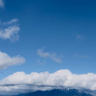 八ヶ岳は綺麗に見えてますが、北横岳は雲の中