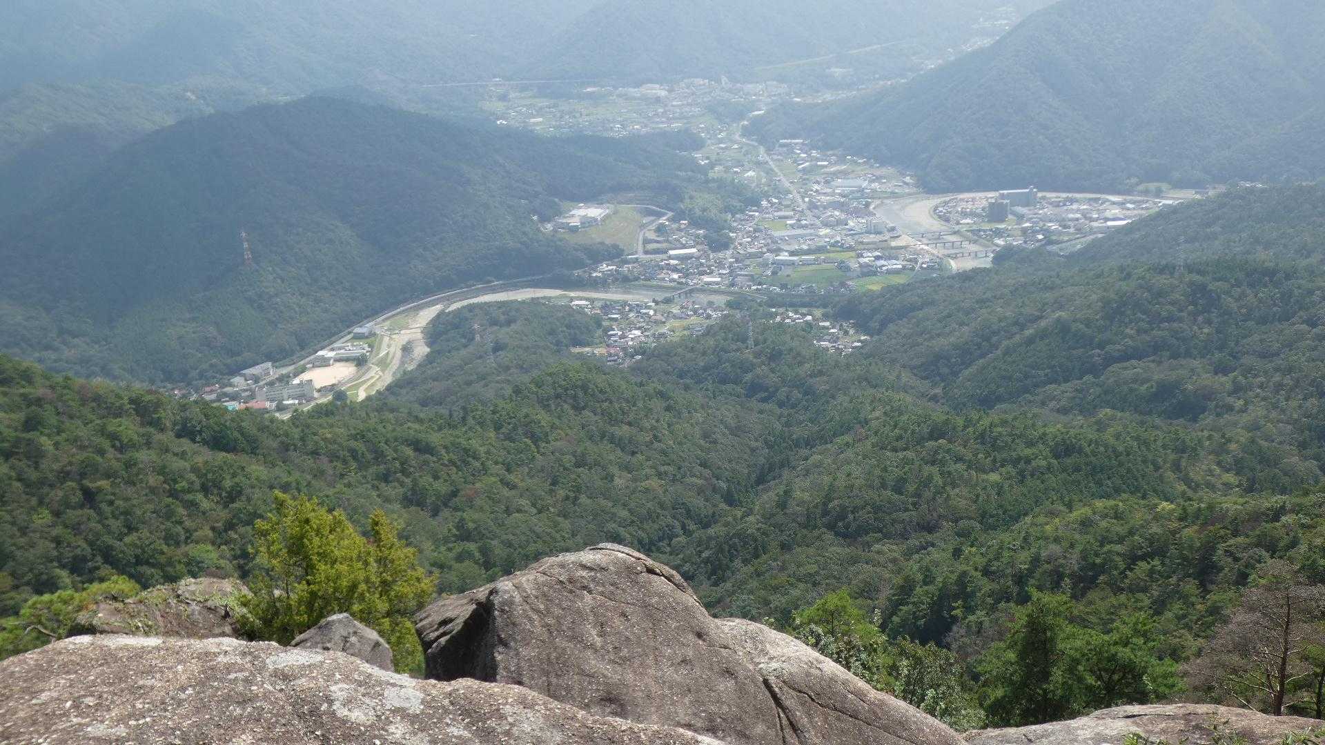 ここから上深川駅までは45～50分想定。
芸備線は一本乗り逃すと一時間待ちになるので、時間に余裕を見て下りを再開します。