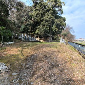 佐生山登山口にも駐車スペースがありました