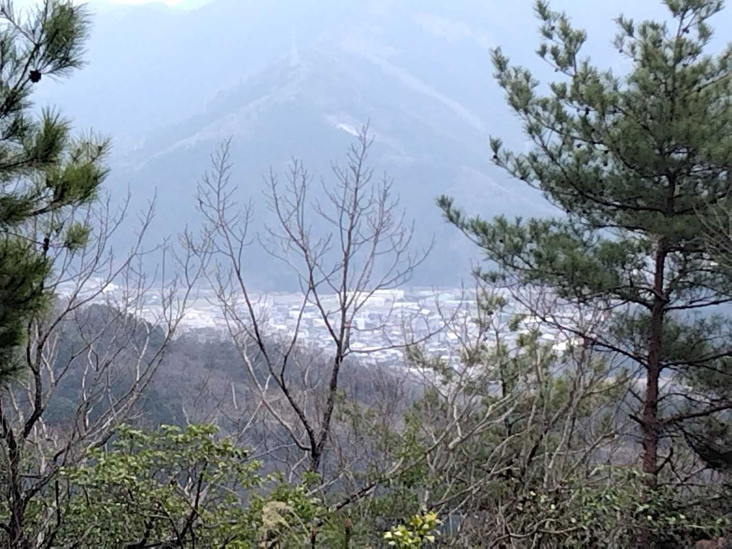 安富の街