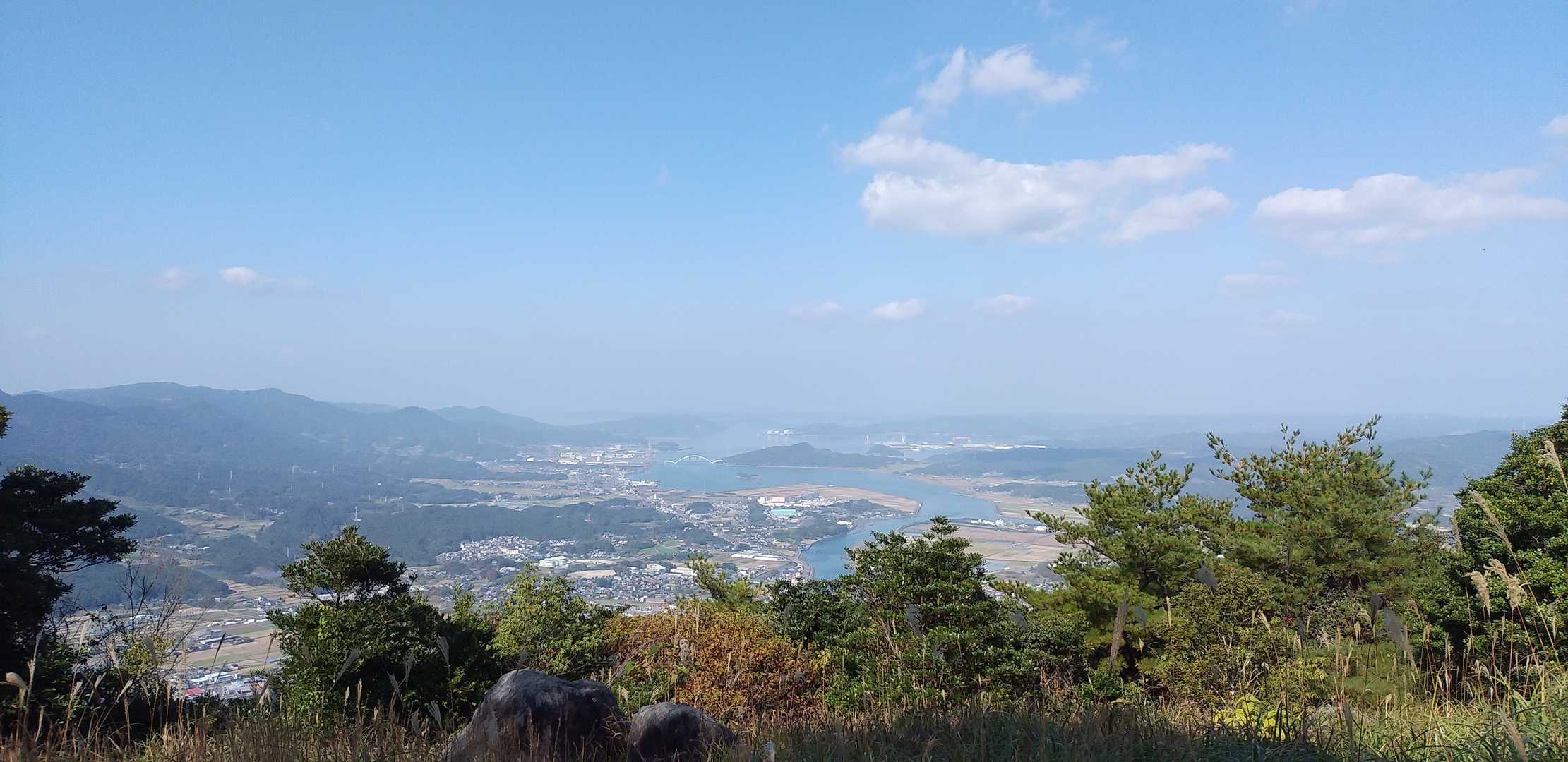 霞んでますがいい眺め😊