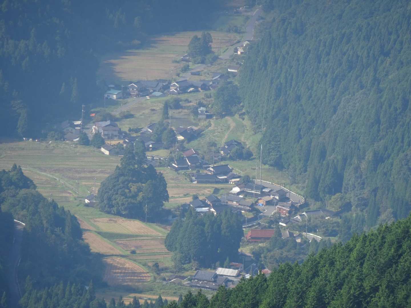 駒の尾登山口-駒の尾山-鍋ヶ谷山 往復コースの写真