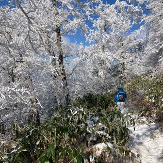 夜明峠からの登り返し
