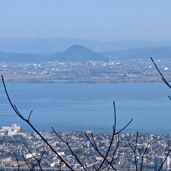 更に拡大
近江富士（三上山）が見えてます