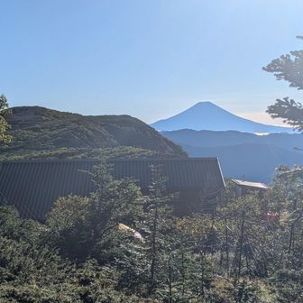 ただいまー
今回の小屋泊では、絶望の雨から一転、この素晴らしい景色を共に分かち合える素晴らしいメンバーに恵まれたと思います😊
皆さん、ありがとうございました✨️
きっと、ずっと、何年経っても思い出してしまうな。