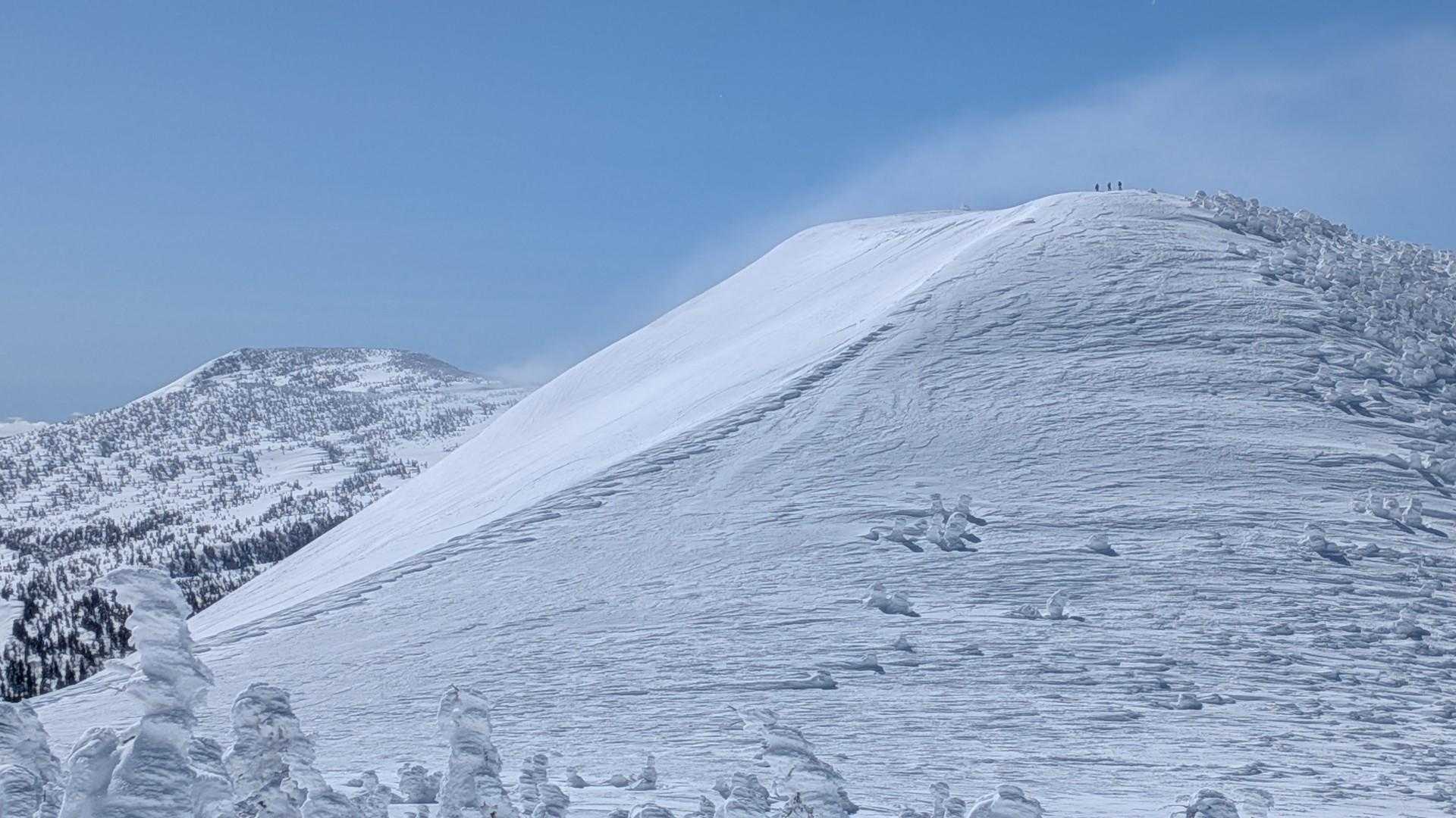 3人山頂にいます😊