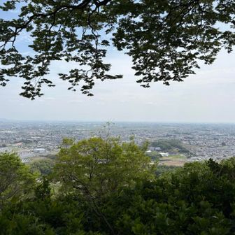 遠くは霞んで見えません