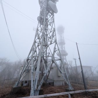 テレビ局やら携帯電話のアンテナ類