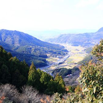 思えば遠くまで来たもんだぁ♪
次第に足に疲れが来てる😓