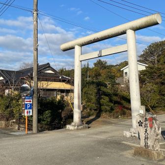 伊予ヶ岳登山口、この辺りで伊予ヶ岳山容を撮らなかったは残念