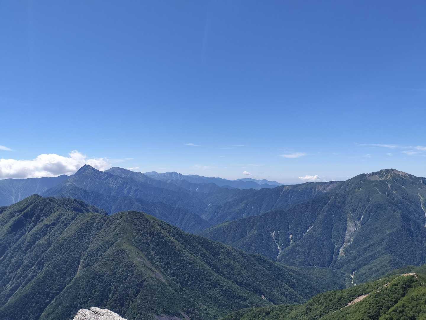 山座同定できないけど、南アルプスの皆さま✨️