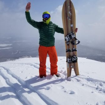 タートルネックボーイ