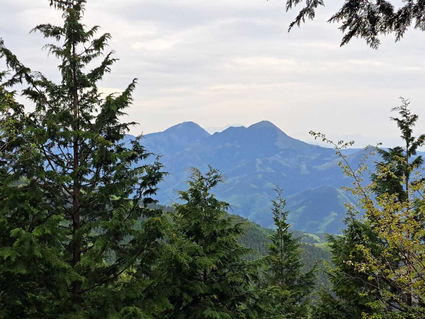 御荷鉾山