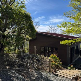 畦ヶ丸避難小屋