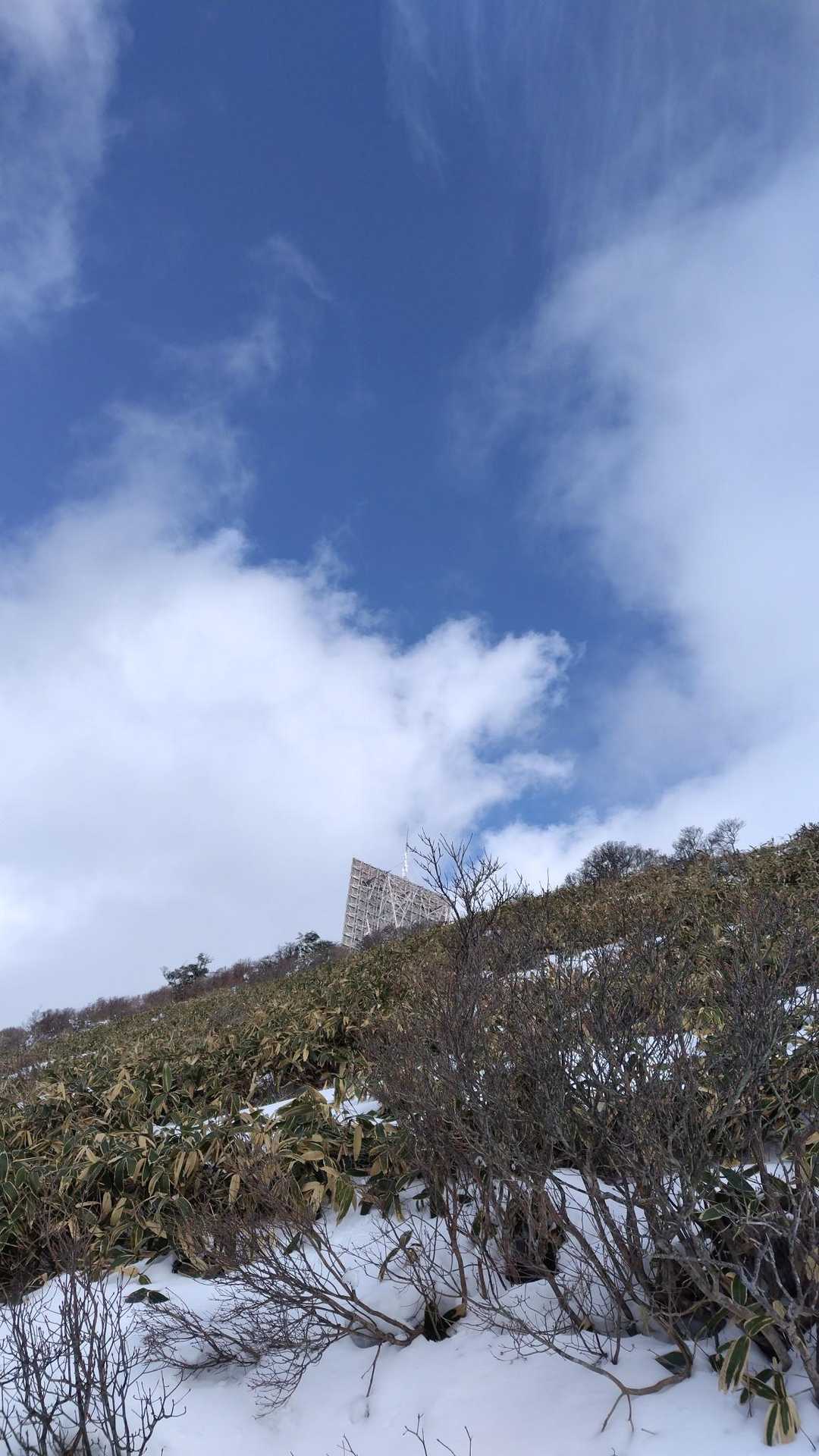チラ青空。
下山で、汗ドバドバの謎😅