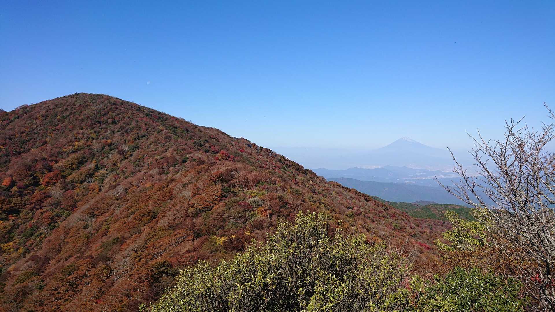 万三郎岳と富士山のツインショット