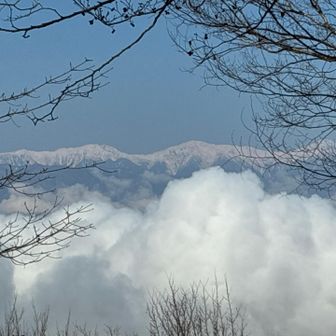 滝戸山頂上からの南アルプス