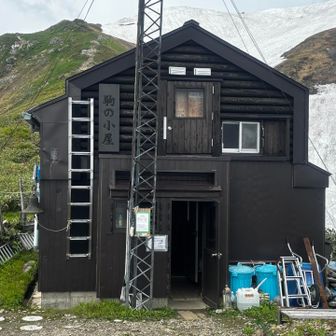 駒の小屋にやっと着いた〜💦