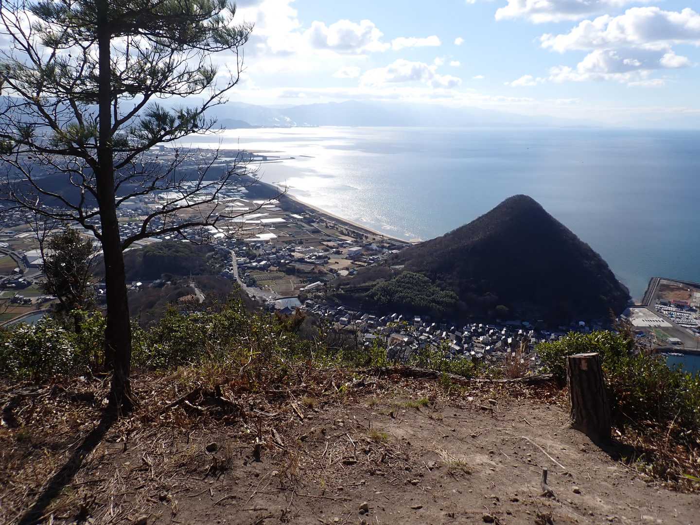 稲積山-七宝山-志保山 往復コースの写真