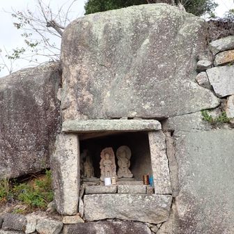山頂には観音様🪷
