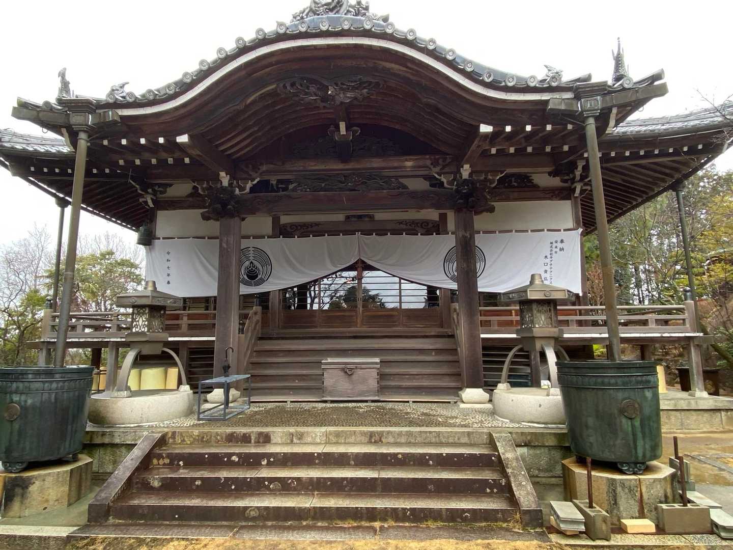 龍王山山頂にある最上稲荷奥之院に到着✨
次に備えて、ここで少し休憩をとりました😮‍💨