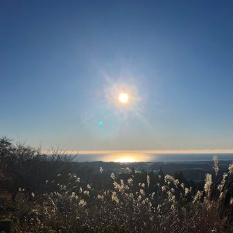 マウントあかねの駐車場からスタート

海の見えるここからの眺めが好きなので
たまーにドライブで訪れたりもします