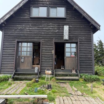 駒の小屋よってTシャツ買った！
