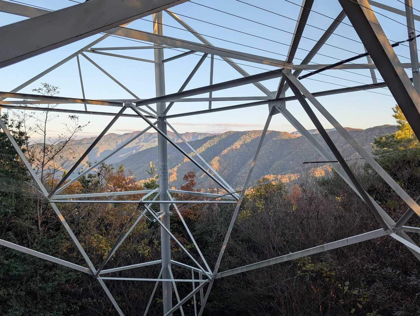 讃岐山脈
鉄塔がなければ👌